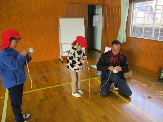 こまが回せたよ！なかなか名人には勝てません！