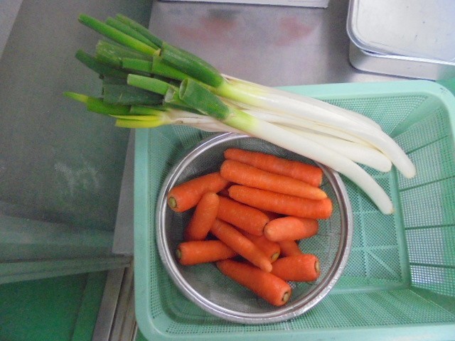 裾野市や近隣の市や町で収穫された野菜を使っています。