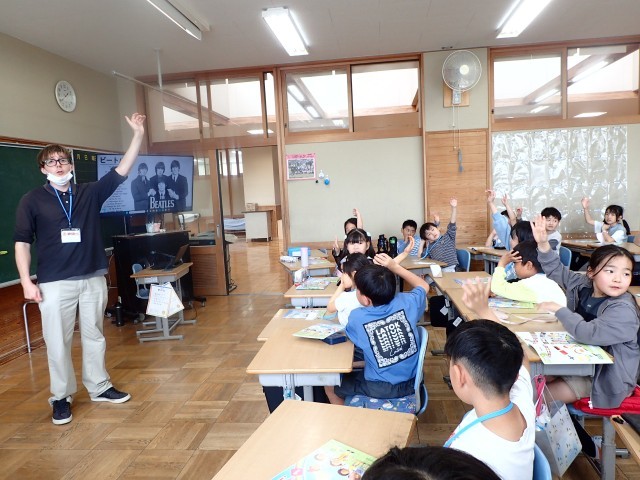 戸惑いながらも外国語にチャレンジ！