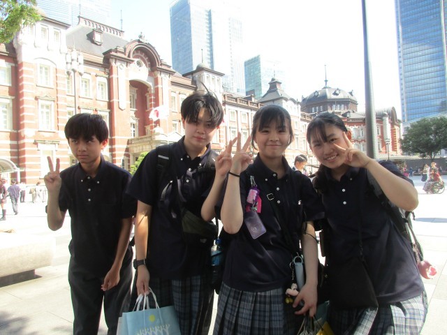 ４班